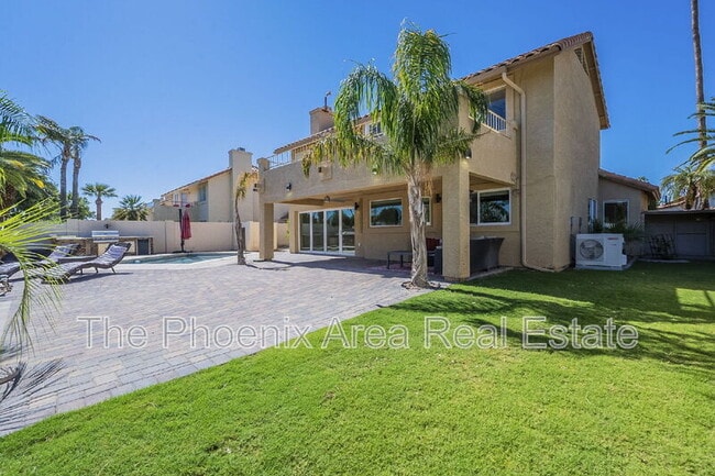 Building Photo - 3761 S Hawthorn Dr