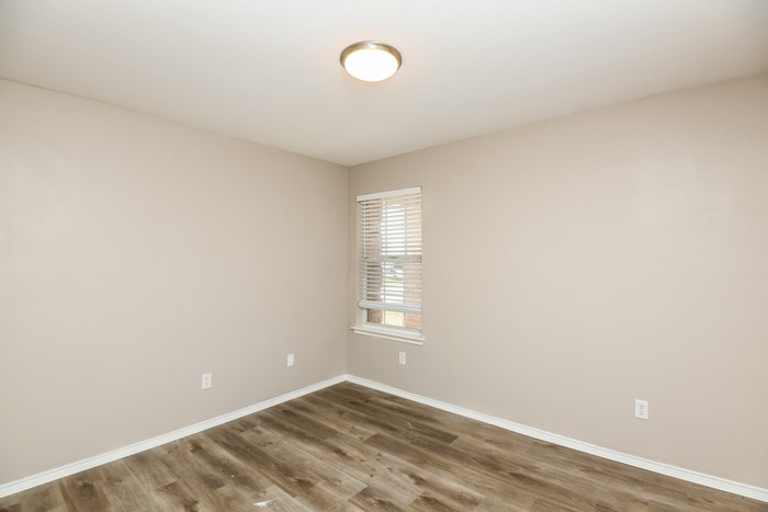 Building Photo - 420 Heritage Dr