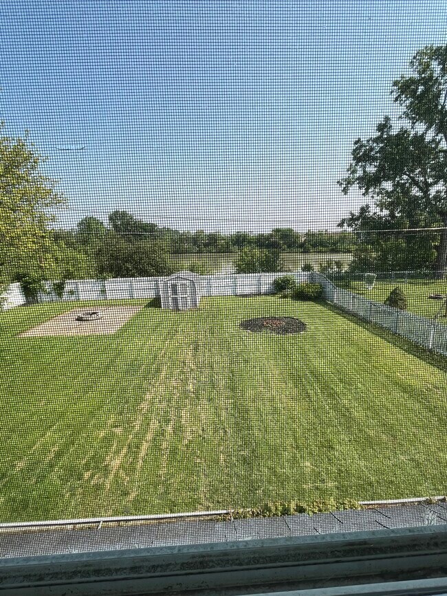 Building Photo - 6701 Bellefield Dr