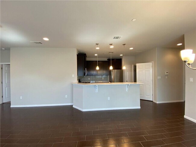 Building Photo - 2304 S Lakeline Blvd
