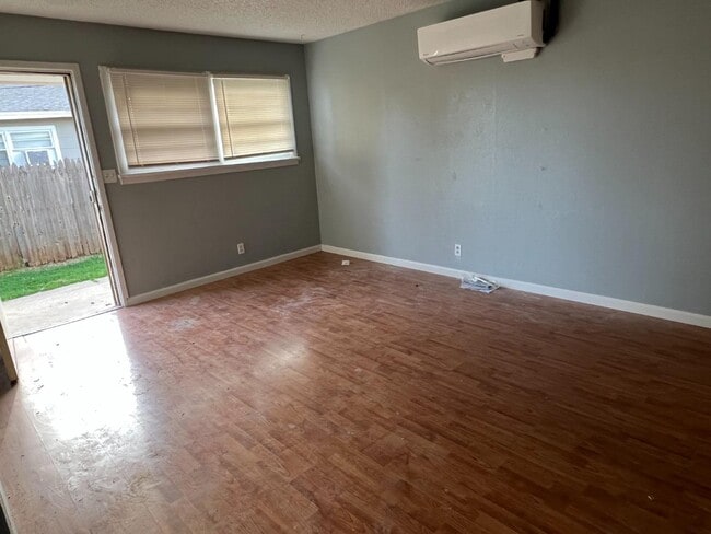 Building Photo - 2210 35th St