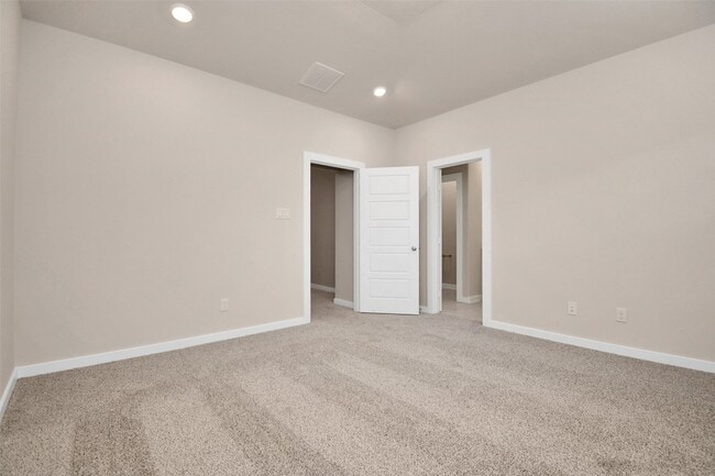 Building Photo - 8414 Rising Stream Dr