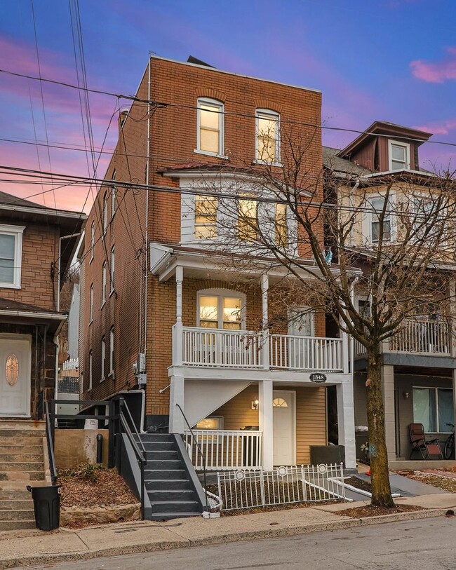 Primary Photo - 1348 E 6th St