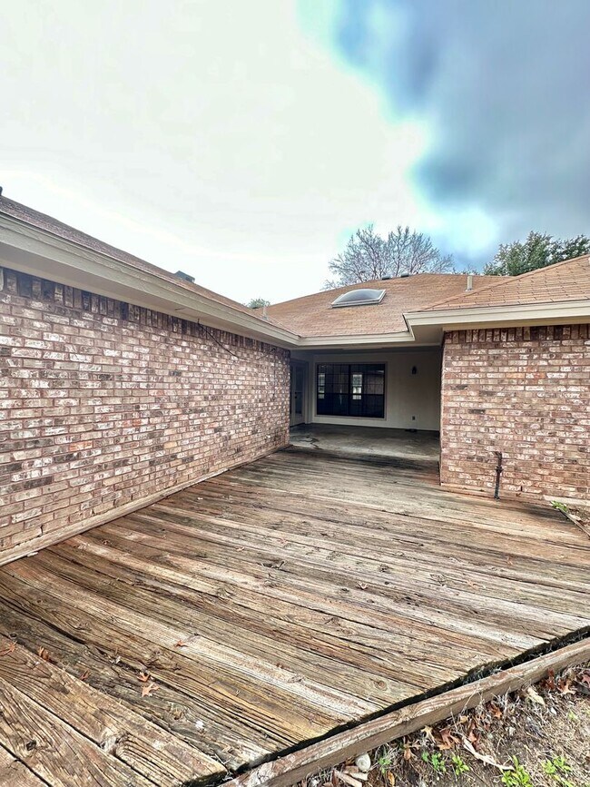 Building Photo - 3546 Cedar Ridge Ln