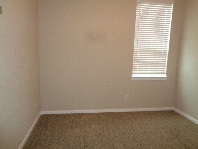 Building Photo - 27029 Sofia Forest Dr