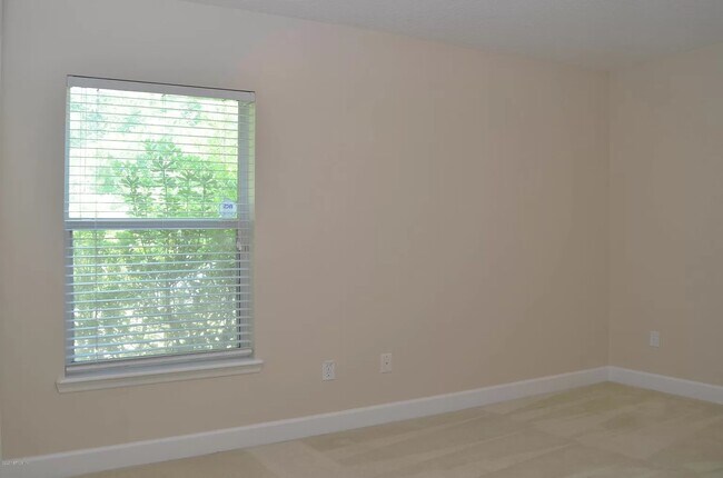 Building Photo - 32410 Pond Parke Pl