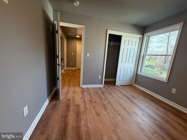 Building Photo - 5517 Schumacher Dr