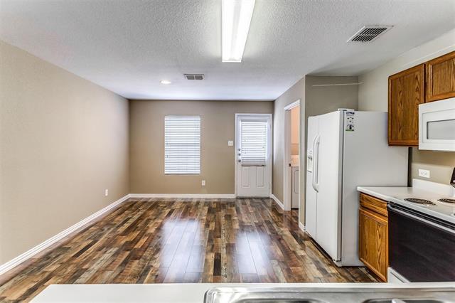Building Photo - 14025 Silkwood Dr