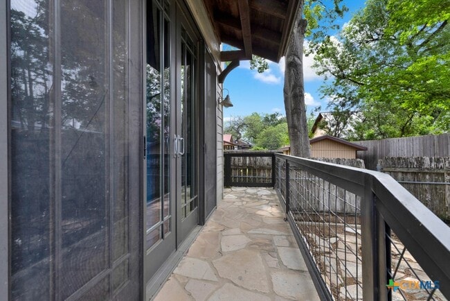 Building Photo - 1091 Mulberry Ave