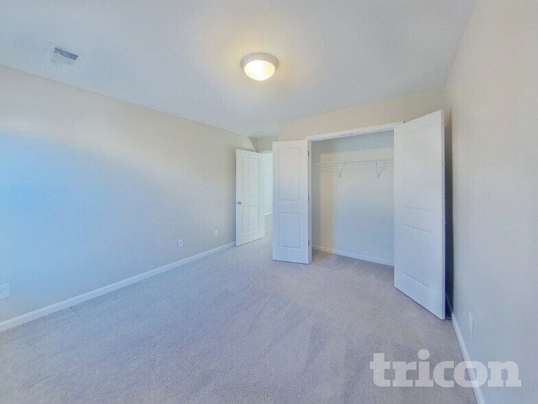 Building Photo - 931 Bryden Ln