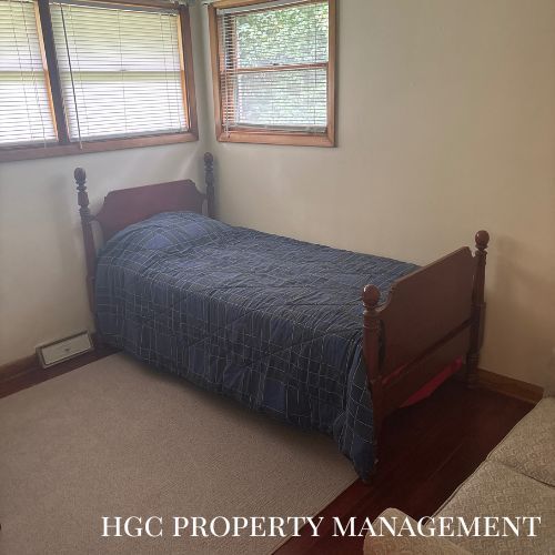 Building Photo - 1400 Lee St