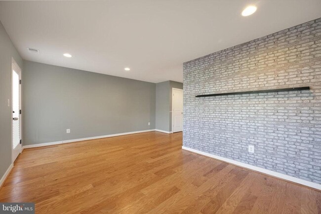 Building Photo - 5509 Valmarana Way