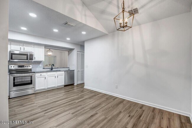 Building Photo - 3105 Coral Reef Dr