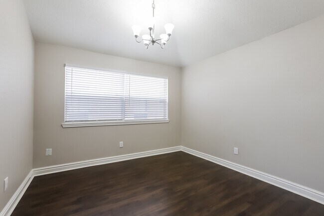 Building Photo - 19411 Winding Branch Dr
