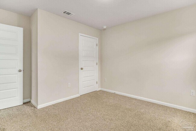 Building Photo - 4423 White Cedar Ct