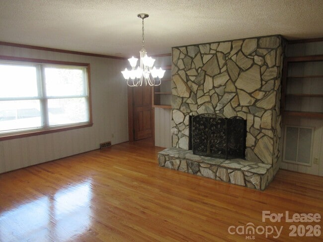 Building Photo - 7800 Cherry Point Dr