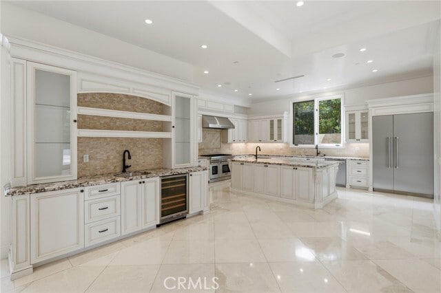 Building Photo - 5667 Lubao Ave