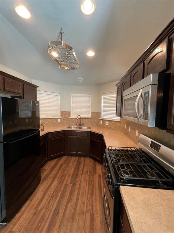 Building Photo - 7817 Duber Ln