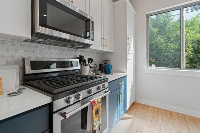 Building Photo - 2711 Willow St