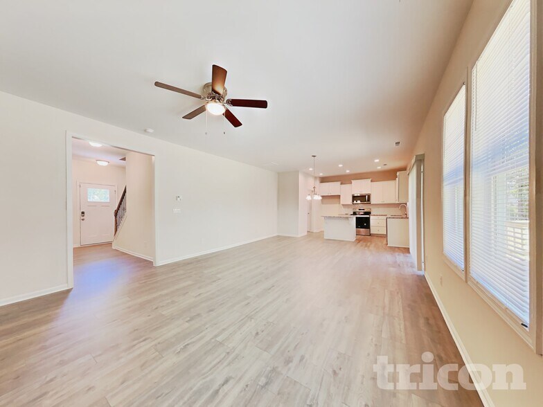 Building Photo - 103 Davinci Dr