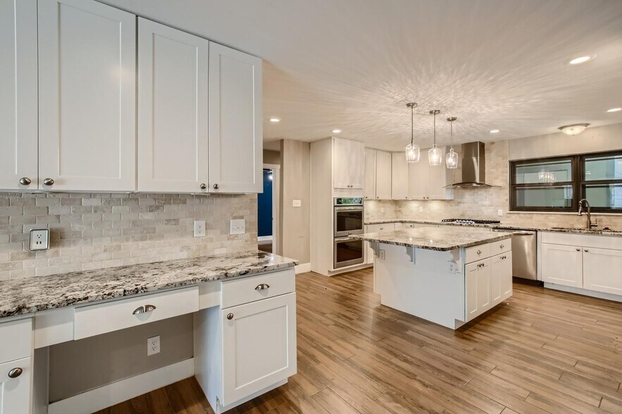 Building Photo - Beautifully updated Northwood home near Northridge Park