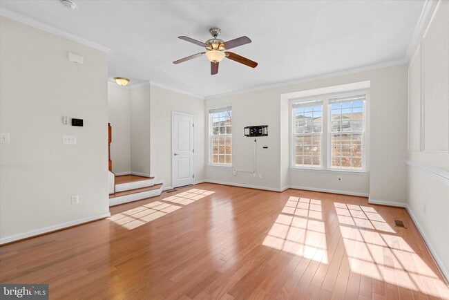 Building Photo - 4382 Daisy Reid Ave