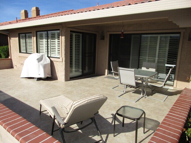 Building Photo - 85 Conejo Cir