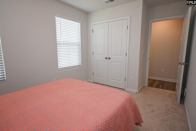 Building Photo - 552 Kingfisher Ct