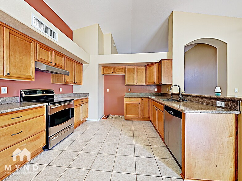 Building Photo - 1723 W Boston St