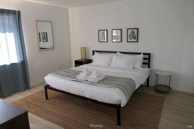Building Photo - 6065 Montecito Dr