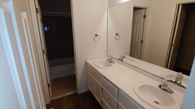 Building Photo - 705 Reston Dr
