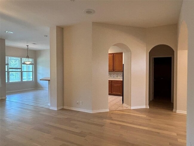 Building Photo - 5356 Magdelena Dr
