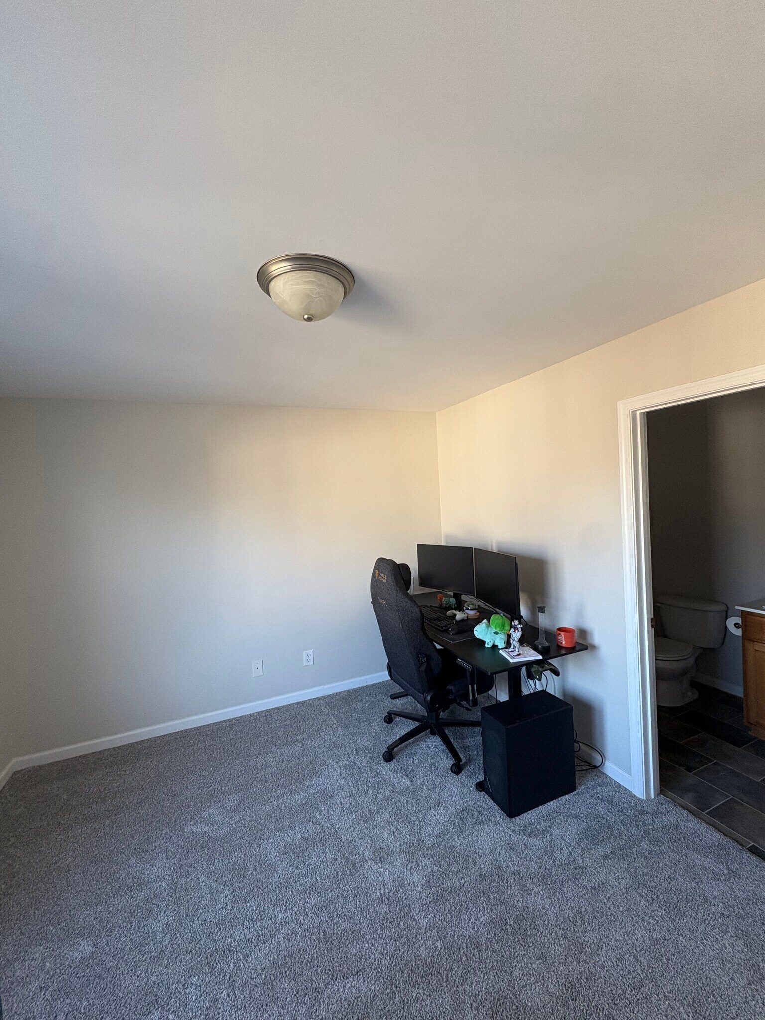 Building Photo - 1810 Broadway St