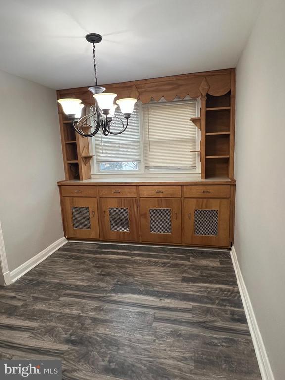 Building Photo - 4776 Shamrock Ave