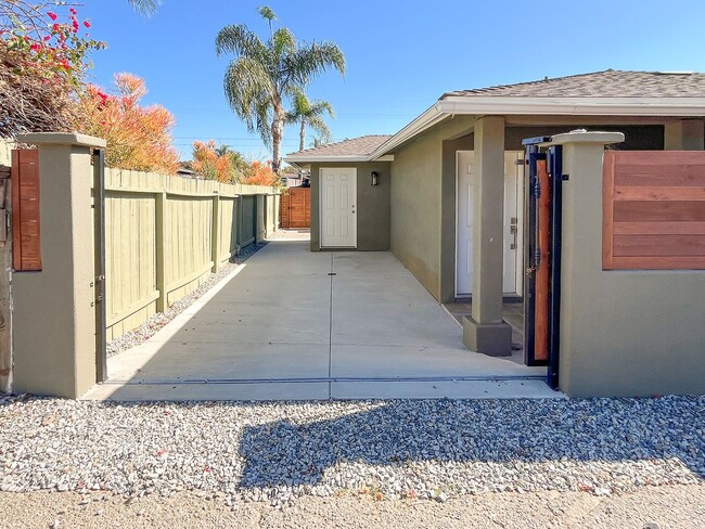 Building Photo - Newly Built ADU in Oceanside!