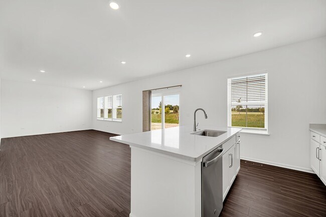 Building Photo - 349 Danforth Dr