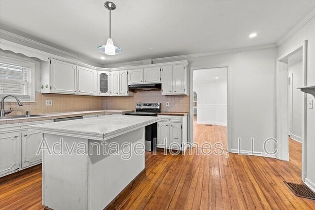 Building Photo - 315 Garfield Ave