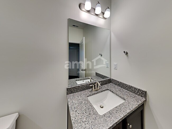 Building Photo - 1300 Ashlyn Ct