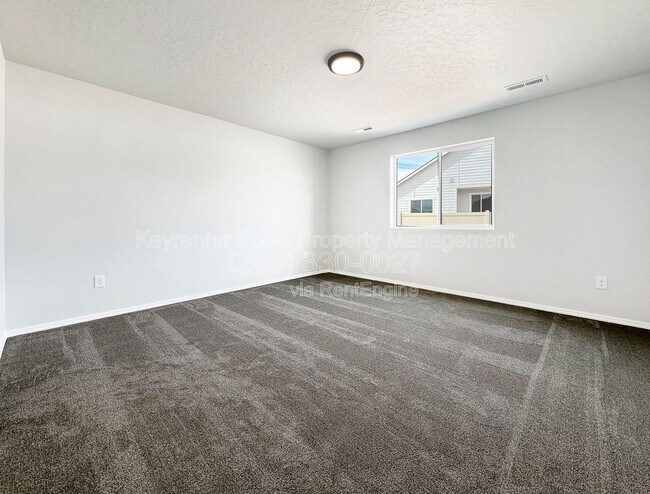 Building Photo - 411 Gold Nugget Ave