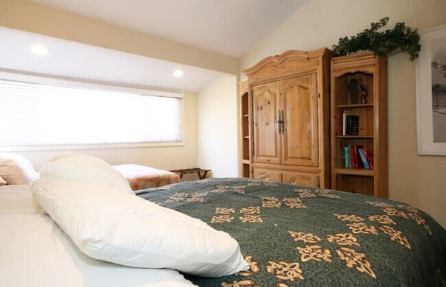 Building Photo - Beach front big duplex. Gustavo Lopez AMSI