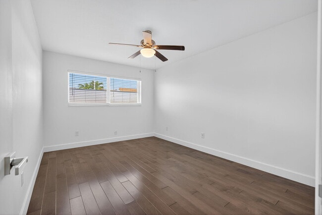 Building Photo - 110 Shore Ct