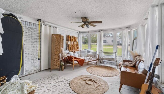 Building Photo - 308 SW Johnson St