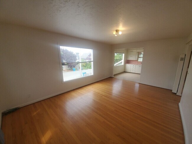 Building Photo - 1611 Lowell St