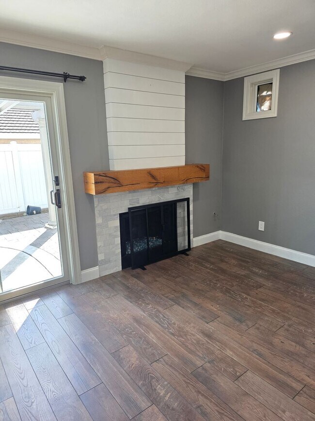 Building Photo - Newly Remodeled Home in South Temecula.