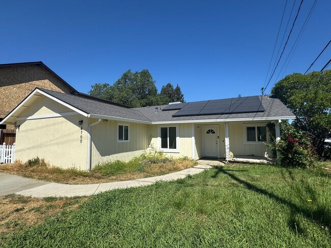 Primary Photo - 4700 3rd St