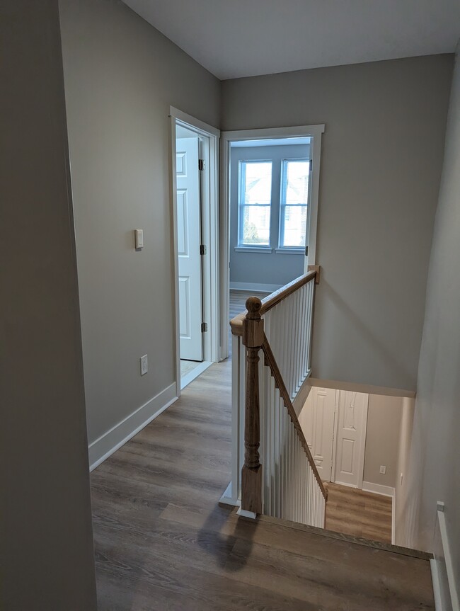 hallway 2nd floor - 872 Granite St