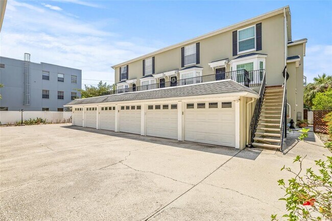 Building Photo - 609 S Glen Ave