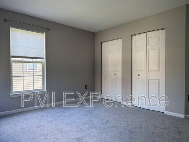 Building Photo - 3526 Halford St