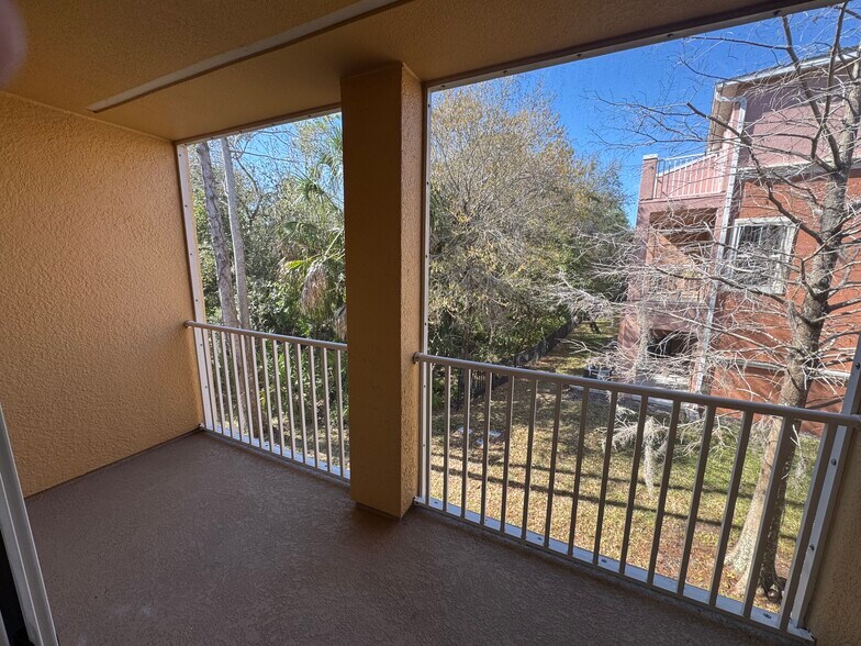 Building Photo - 8741 Spruce Hills Ct