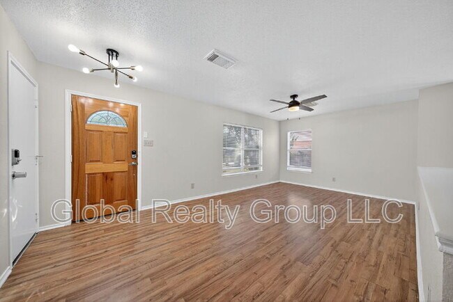 Building Photo - 3580 Olde Moss St